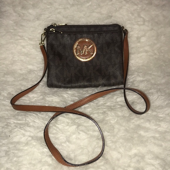 Michael Kors Handbags - Mk crossbody bag